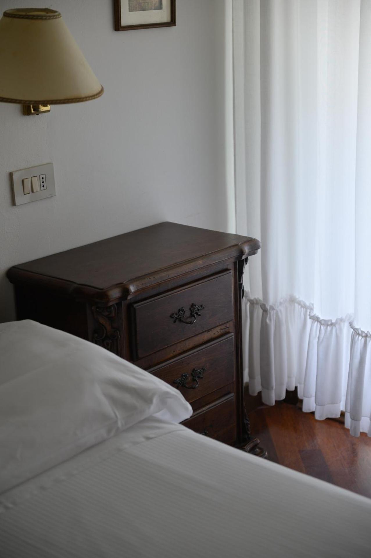 Agora Park 3*